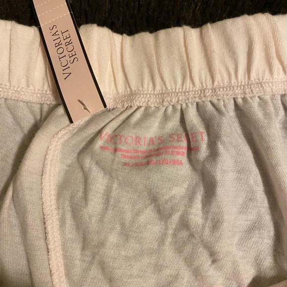 New XL Victoria Secret pink lightweight pajama shorts! Bundle slippers $ave big! - Picture 3 of 4